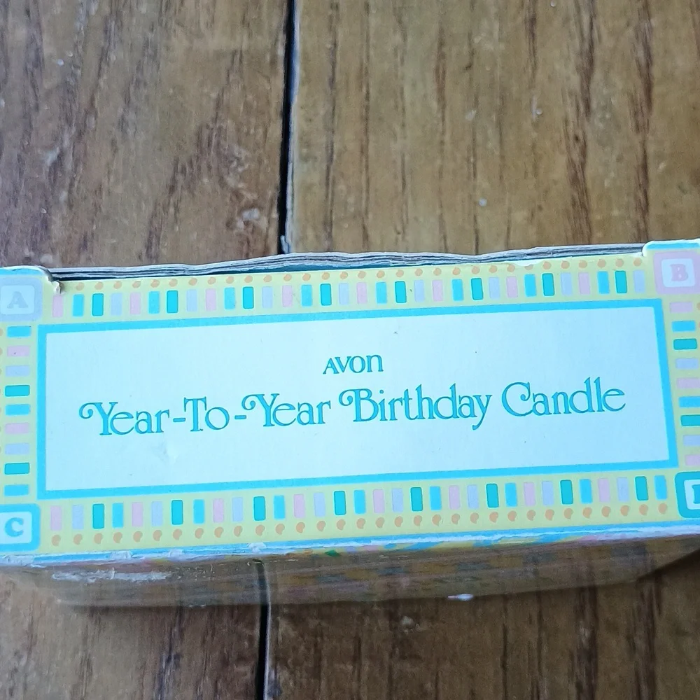 NIB Avon Year to Year Birthday Candle Clown w Candle Holder on Block 1-4 Years